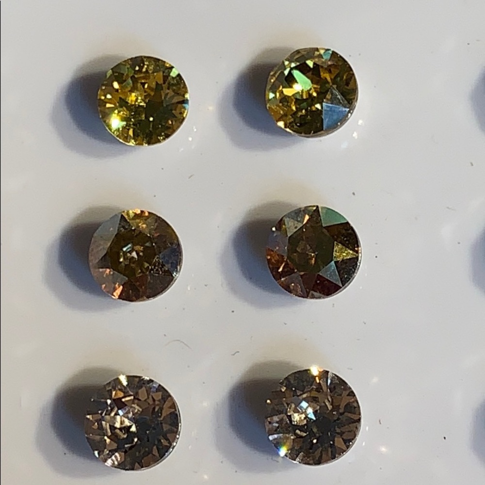 assorted Swarovski crystal studs - Picture 12 of 16
